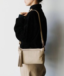 [mieno] spira タッセル付き 牛革レザー ショルダーバッグ