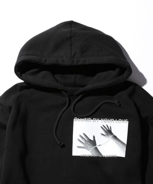 PLEASURES(プレジャー)の「<PLEASURES> ALIVE HOODY/パーカ(パーカー・メンズ・ブラック・X-LARGE/LARGE/MEDIUM)」の3枚目の写真
