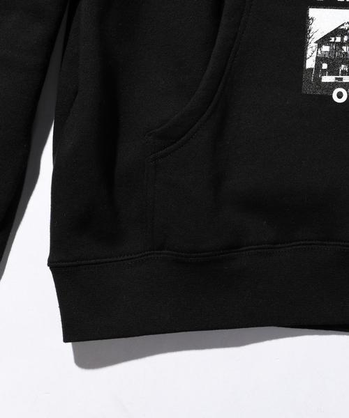 PLEASURES(プレジャー)の「<PLEASURES> ALIVE HOODY/パーカ(パーカー・メンズ・ブラック・X-LARGE/LARGE/MEDIUM)」の5枚目の写真