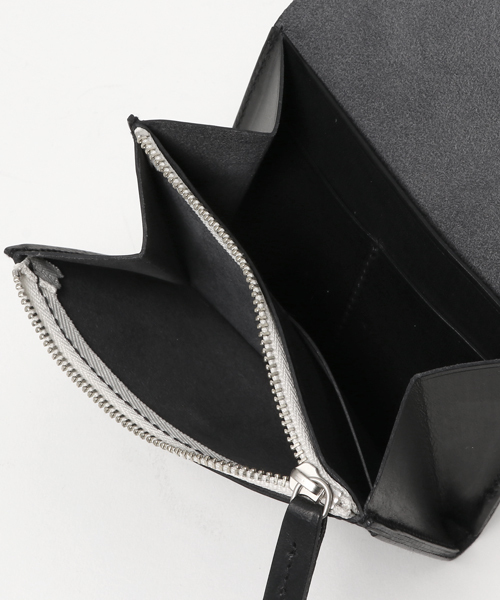 MHL.（エムエイチエル）の「TOUGH LEATHER（財布・レディース・ブラック/ブラウン・FREE）」の4枚目の写真