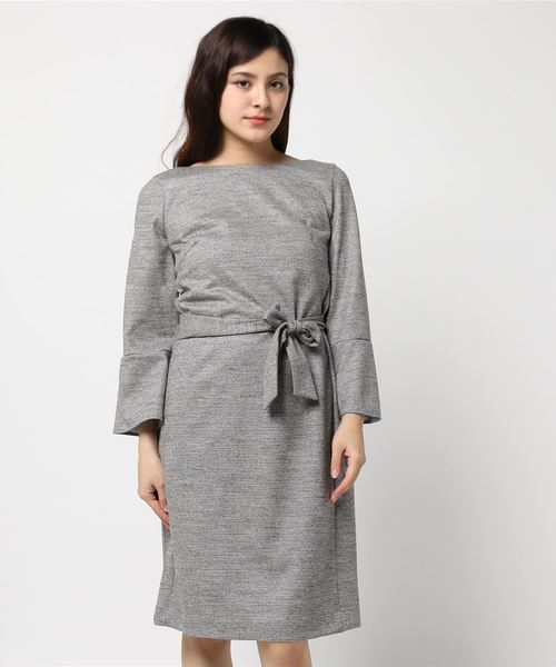 22 OCTOBRE（ヴァンドゥ－オクトーブル）の「フレアスリーブワンピース（ワンピース・レディース・ネイビー/グレー系その他/グレイッシュベージュ・38/40）」の7枚目の写真