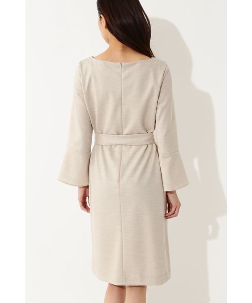 22 OCTOBRE（ヴァンドゥ－オクトーブル）の「フレアスリーブワンピース（ワンピース・レディース・ネイビー/グレー系その他/グレイッシュベージュ・38/40）」の15枚目の写真