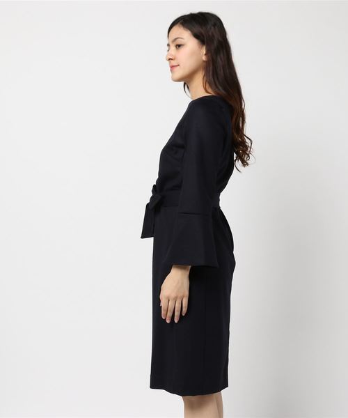 22 OCTOBRE（ヴァンドゥ－オクトーブル）の「フレアスリーブワンピース（ワンピース・レディース・ネイビー/グレー系その他/グレイッシュベージュ・38/40）」の4枚目の写真