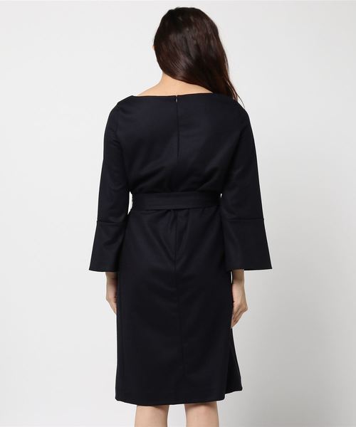 22 OCTOBRE（ヴァンドゥ－オクトーブル）の「フレアスリーブワンピース（ワンピース・レディース・ネイビー/グレー系その他/グレイッシュベージュ・38/40）」の5枚目の写真