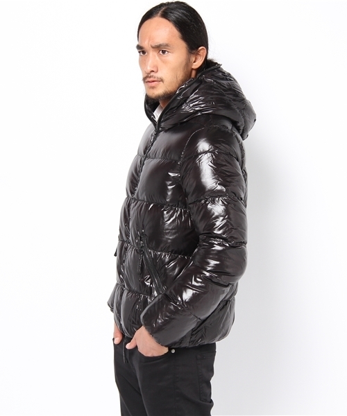 NANO universe(ナノユニバース)の「DUVETICA/ Dionisio due(ダウンジャケット/コート・メンズ・ブラック・46/48)」の2枚目の写真