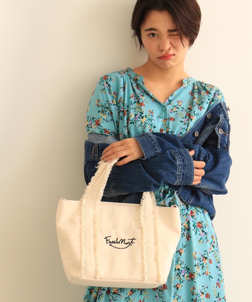 FREE'S MART（フリーズマート）の「スマイルロゴトートバッグ（トートバッグ・レディース・ホワイト/イエロー/ブルー・ﾌﾘ-）」の2枚目の写真