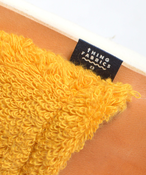 THING FABRICS（シングファブリックス）の「tHING FABRICS/シングファブリックス Tip Top 365 × Cowhide Instep Sandal（サンダル・レディース・ブラック/オフホワイト/イエロー・1/2）」の9枚目の写真