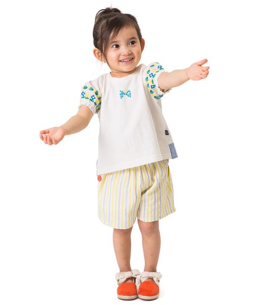 Petit jam（プチジャム）の「ちょうちょとお花のショートパンツ（その他パンツ・キッズ・イエロー/ブルー・100/110/120/130/70/80/90/95）」の3枚目の写真