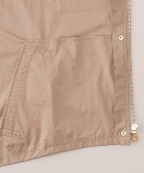 BLUE LABEL CRESTBRIDGE（ブルーレーベルクレストブリッジ）の「【WEB限定】カラーマウンテンパーカー（マウンテンパーカー・レディース・ブラック/ベージュ/ピンク/ダークネイビー/レッド系その他2・38）」の22枚目の写真