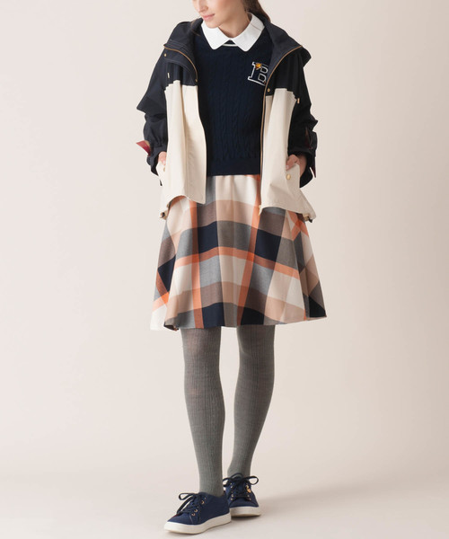 BLUE LABEL CRESTBRIDGE（ブルーレーベルクレストブリッジ）の「【WEB限定】カラーマウンテンパーカー（マウンテンパーカー・レディース・ブラック/ベージュ/ピンク/ダークネイビー/レッド系その他2・38）」の20枚目の写真