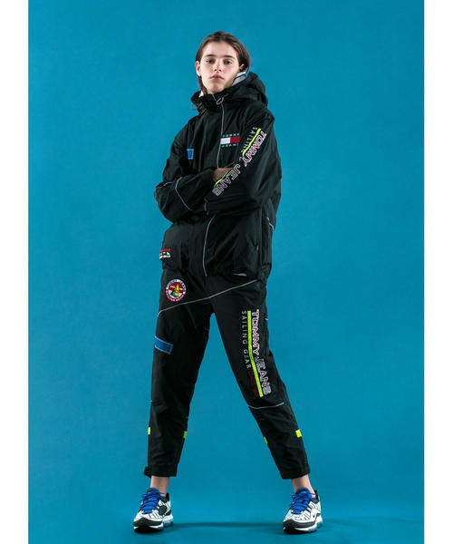 tommy jeans（トミー ジーンズ）の「＜TOMMY JEANS X monkey time＞ SAILING JKT/ブルゾン（ナイロンジャケット・メンズ・ブラック・LARGE/X-LARGE/MEDIUM）」の3枚目の写真