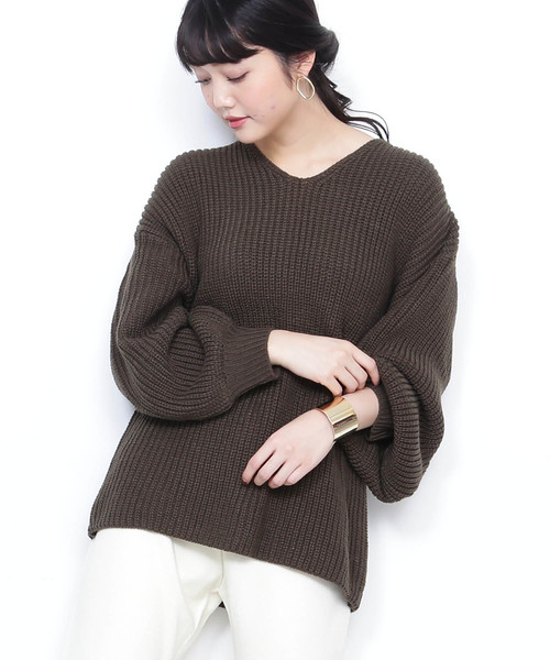N.(N. Natural Beauty Basic)(エヌエヌナチュラルビューティーベーシック)の「アゼゆったりニット(ニット/セーター・レディース・ブラック/ベージュ/ブルー/カーキ・MEDIUM)」の3枚目の写真