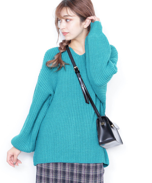 N.(N. Natural Beauty Basic)(エヌエヌナチュラルビューティーベーシック)の「アゼゆったりニット(ニット/セーター・レディース・ブラック/ベージュ/ブルー/カーキ・MEDIUM)」の4枚目の写真