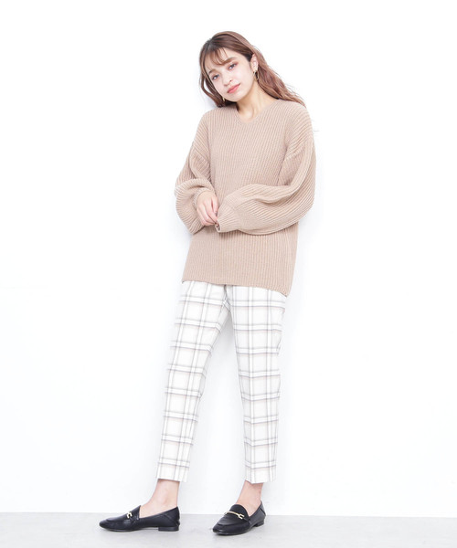 N.(N. Natural Beauty Basic)(エヌエヌナチュラルビューティーベーシック)の「アゼゆったりニット(ニット/セーター・レディース・ブラック/ベージュ/ブルー/カーキ・MEDIUM)」の17枚目の写真