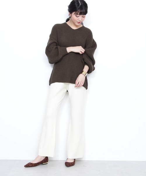 N.(N. Natural Beauty Basic)(エヌエヌナチュラルビューティーベーシック)の「アゼゆったりニット(ニット/セーター・レディース・ブラック/ベージュ/ブルー/カーキ・MEDIUM)」の7枚目の写真