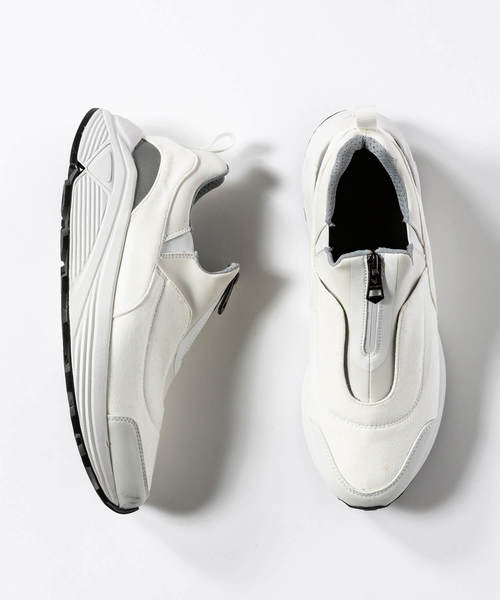 1piu1uguale3 RELAX（ウノピュウノウグァーレトレリラックス）の