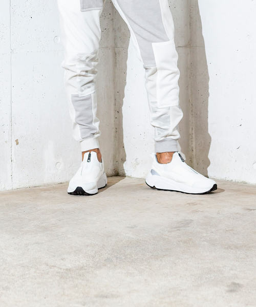 1piu1uguale3 RELAX（ウノピュウノウグァーレトレリラックス）の「1PIU1UGUALE3 RELAX(ウノピゥウノウグァーレトレ)Vibramソール ダッドスニーカー（スニーカー・メンズ・ホワイト/ブラック/ネイビー・26/27/28/29）」の8枚目の写真