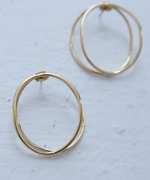antiqua(アンティカ)の「変形2連フープピアス(ピアス(両耳用)・レディース・シルバー/ゴールド・FREE)」の5枚目の写真