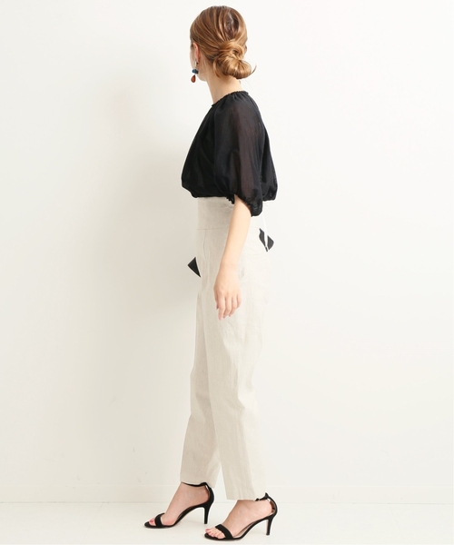 VERMEIL par iena(ヴェルメイユパーイエナ)の「麻混 バックリボンパンツ◆(その他パンツ・レディース・ベージュ/ネイビー/パープル・40/38)」の5枚目の写真