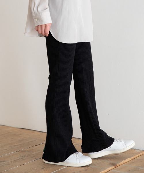 Munich(ミューニック)の「ストレッチスラブリブ スリットレギンス【セットアップ可】(その他パンツ・レディース・ブラック/カーキ/アイボリー・FREE)」の5枚目の写真