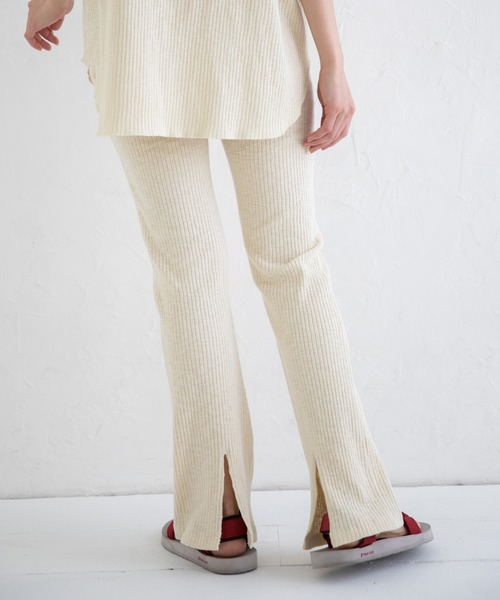 Munich(ミューニック)の「ストレッチスラブリブ スリットレギンス【セットアップ可】(その他パンツ・レディース・ブラック/カーキ/アイボリー・FREE)」の20枚目の写真