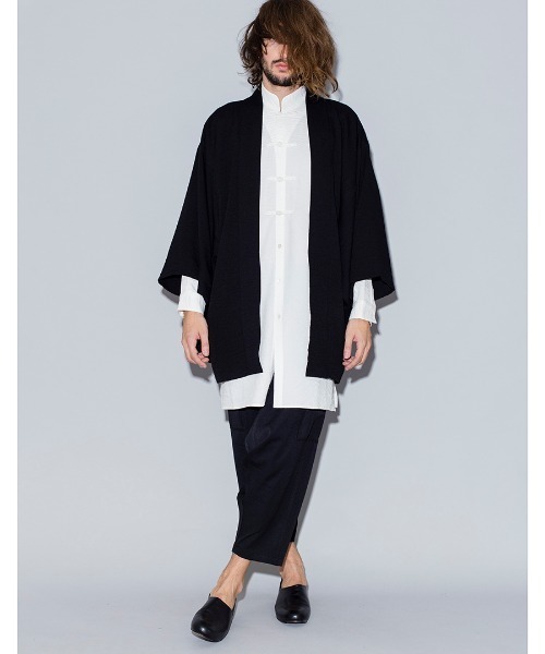 NO ID.(ノーアイディ)の「mcg2563-ワイドスリーブガウン(カーディガン/ボレロ・メンズ・ブラック/グレー・ONE SIZE)」の4枚目の写真