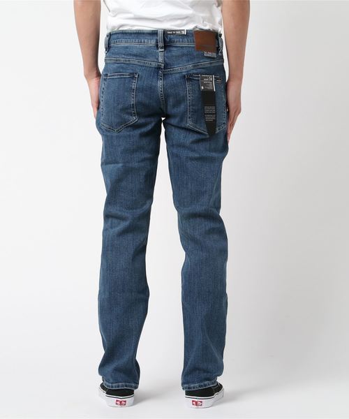 VOLCOM(ボルコム)の「SOLVER ストレッチデニム A1931503(デニムパンツ・メンズ・ライトインディゴブルー/ノンウォッシュ・32inch/30inch/28inch)」の4枚目の写真