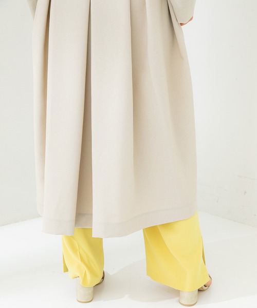 STUDIOUS（ステュディオス）の「【STUDIOUS】バックタックシングルコート（トレンチコート・レディース・ベージュ/ネイビー/ピンク・1/2）」の6枚目の写真