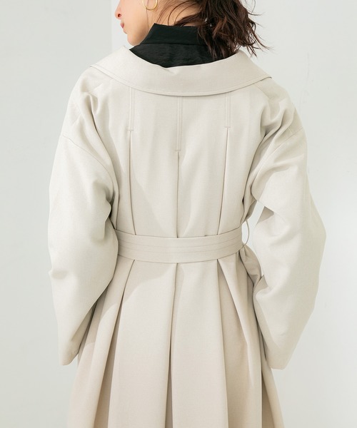 STUDIOUS（ステュディオス）の「【STUDIOUS】バックタックシングルコート（トレンチコート・レディース・ベージュ/ネイビー/ピンク・1/2）」の8枚目の写真