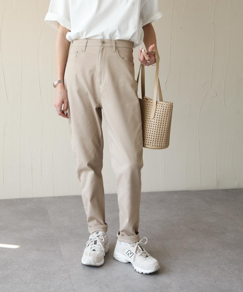 Chillfar(チルファー)の「ハイウエストストレッチ バルーン ツイル/デニムパンツ(デニムパンツ・レディース・ホワイト/サックスブルー/ブルー/ワンウォッシュ/ブラック/グレー/ベージュ/ブラウン/カーキ/ブラック系・SMALL/MEDIUM/LARGE/X-LARGE)」の6枚目の写真