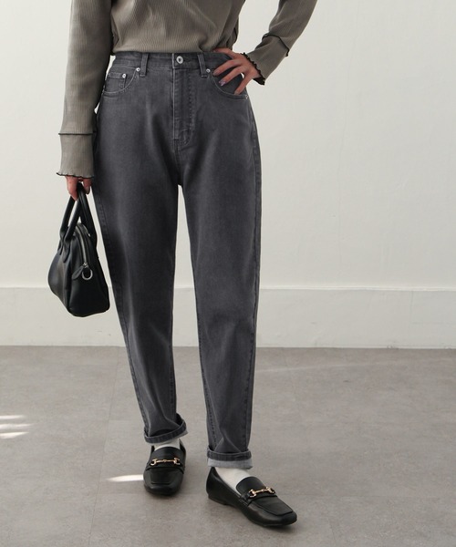 Chillfar(チルファー)の「ハイウエストストレッチ バルーン ツイル/デニムパンツ(デニムパンツ・レディース・ホワイト/サックスブルー/ブルー/ワンウォッシュ/ブラック/グレー/ベージュ/ブラウン/カーキ/ブラック系・SMALL/MEDIUM/LARGE/X-LARGE)」の4枚目の写真