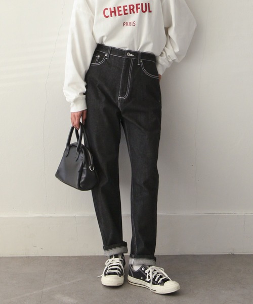 Chillfar(チルファー)の「ハイウエストストレッチ バルーン ツイル/デニムパンツ(デニムパンツ・レディース・ホワイト/サックスブルー/ブルー/ワンウォッシュ/ブラック/グレー/ベージュ/ブラウン/カーキ/ブラック系・SMALL/MEDIUM/LARGE/X-LARGE)」の1枚目の写真