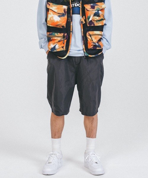 FIRST DOWN(ファーストダウン)の「メモリー ショーツ(その他パンツ・メンズ・グレー/ブラック・M/L/XL)」の1枚目の写真