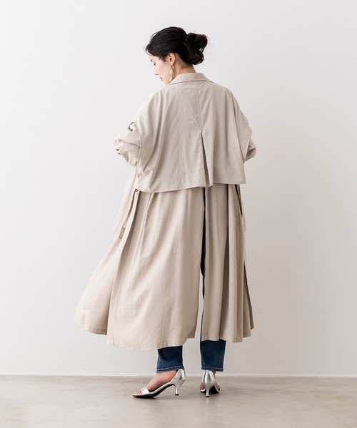 ◆ヨシエイナバ◆新品同様◆ラウンドカットスリット◆ベルテッドスプリングコート hunch（ハンチ）の「無地 後ろスリット ベスト付き 3WAYデザイン