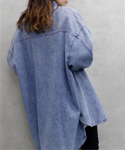 UNDERWRAPS(アンダーラップス)の「UNDERWRAPS / アンダーラップス BIGデニムシャツ (M3)(シャツ/ブラウス・レディース・ケミカルウォッシュ/インディゴブルー・M/L)」の15枚目の写真