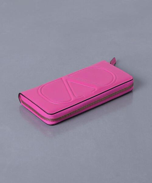 VALENTINO（ヴァレンティノ）の「＜VALENTINO（ヴァレンティノ）＞VLOGO ラウンドジップ ウォレット ■■■（財布・レディース・ピンク・FREE）」の2枚目の写真