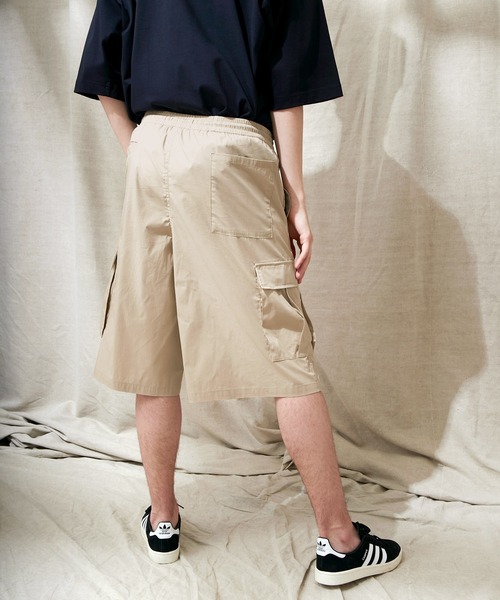EMMA CLOTHES(エマクローズ)の「コットンナイロンストレッチ ワイドシルエットカーゴショーツ EMMA CLOTHES(その他パンツ・メンズ・ライラック/ブラック/ベージュ・L/M)」の21枚目の写真