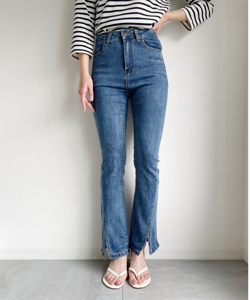 Alite cloth(アリーテクロス)の「スーパーストレッチスリットレギンス風デニム(デニムパンツ・レディース・ブラック/ブルー・S/M)」の4枚目の写真