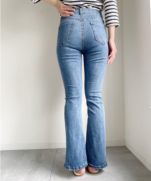Alite cloth(アリーテクロス)の「スーパーストレッチスリットレギンス風デニム(デニムパンツ・レディース・ブラック/ブルー・S/M)」の5枚目の写真
