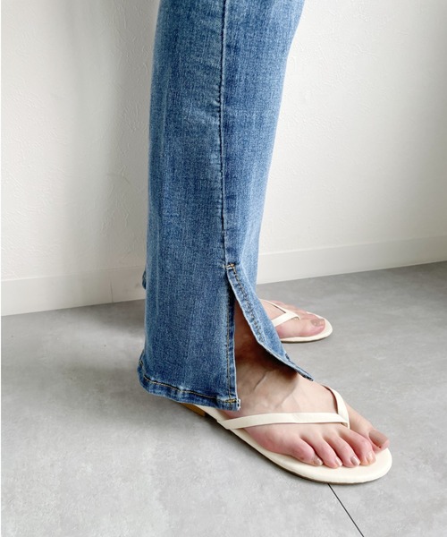 Alite cloth(アリーテクロス)の「スーパーストレッチスリットレギンス風デニム(デニムパンツ・レディース・ブラック/ブルー・S/M)」の8枚目の写真