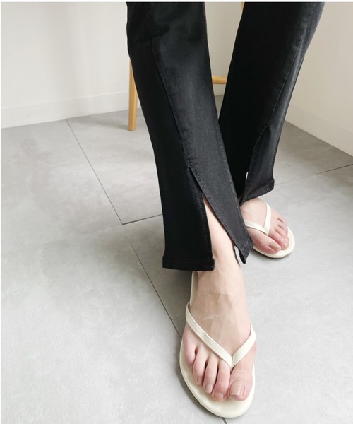 Alite cloth(アリーテクロス)の「スーパーストレッチスリットレギンス風デニム(デニムパンツ・レディース・ブラック/ブルー・S/M)」の9枚目の写真