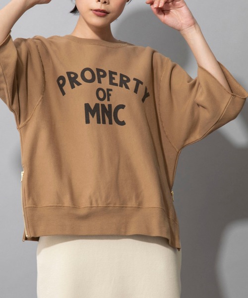 Munich(ミューニック)の「バイオウォッシュフレンチテリー ロゴプリントスウェット(スウェット・レディース・アイボリー/ダークグレー/キャメル・FREE)」の3枚目の写真