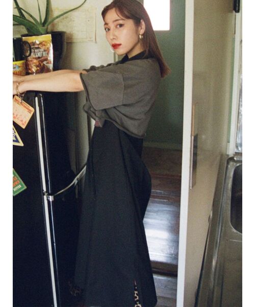 jouetie（ジュエティ）の「カレッジレイヤードシャツワンピース【クロップド】（ワンピース・レディース・アイボリー/ブラック/ネイビー・MEDIUM）」の6枚目の写真