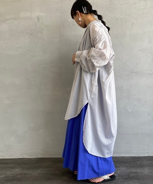 mizuiroind（ミズイロインド）の「[mizuiro ind/ミズイロインド] スタンドカラーギャザーシャツワンピース（ワンピース・レディース・ライトグレー/ブラック/グレイッシュベージュ・F）」の9枚目の写真