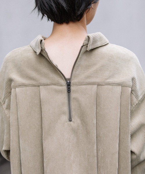 Munich(ミューニック)の「ストレッチコーデュロイバックジップシャツブラウス(セットアップ可)(シャツ/ブラウス・レディース・ベージュ/アイボリー/ダークグレー/グレイッシュブルー・FREE)」の21枚目の写真