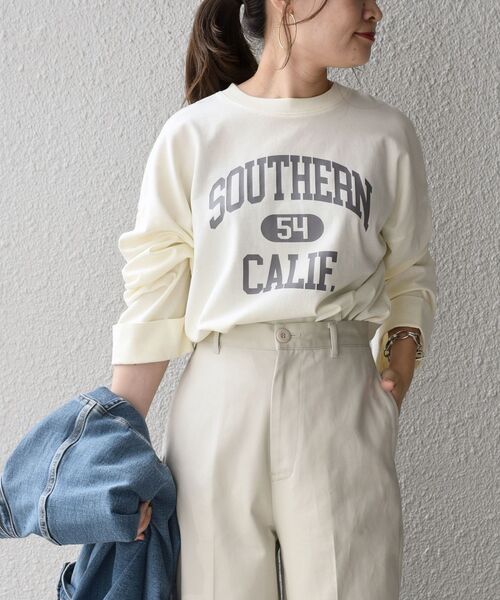 SHIPS(シップス)の「【WEB限定】ダブルフレアスリーブカレッジTEE◇(Tシャツ/カットソー・レディース・ダークグレー/チャコールグレー/ライトブルー/アイボリー/オフホワイト/サックスブルー・ONE SIZE)」の3枚目の写真