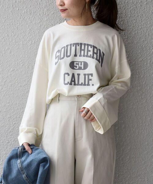 SHIPS(シップス)の「【WEB限定】ダブルフレアスリーブカレッジTEE◇(Tシャツ/カットソー・レディース・ダークグレー/チャコールグレー/ライトブルー/アイボリー/オフホワイト/サックスブルー・ONE SIZE)」の7枚目の写真