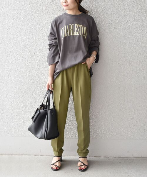 SHIPS(シップス)の「【WEB限定】ダブルフレアスリーブカレッジTEE◇(Tシャツ/カットソー・レディース・ダークグレー/チャコールグレー/ライトブルー/アイボリー/オフホワイト/サックスブルー・ONE SIZE)」の18枚目の写真