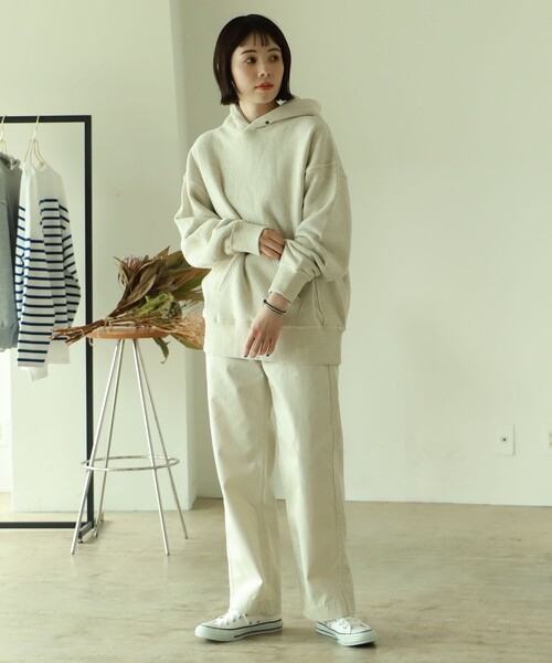 BEAMS LIGHTS(ビームスライツ)の「BEAMS LIGHTS / 裏毛スウェット プルオーバー パーカー(パーカー・メンズ・トップグレー/ホワイト系その他・1/2/4/3)」の4枚目の写真