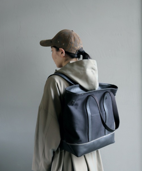 JUCO.(ジュコ)の「トートとリュックの2WAYバック(トートバッグ・レディース・ブラック・ONESIZE)」の4枚目の写真
